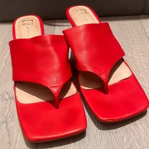 E8 by Miista Minimal Red Square Toe Thong Sandals Size 40